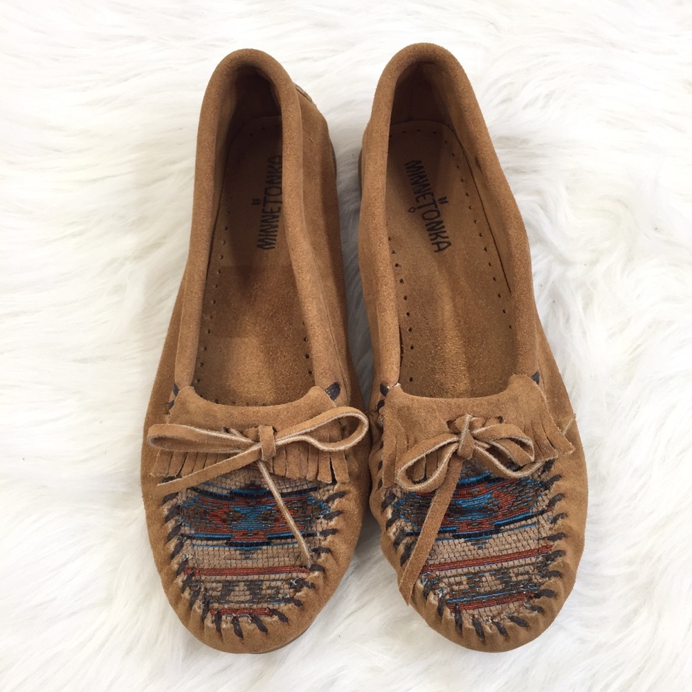 Minnetonka Moccasins Woven Aztec Print Slip On